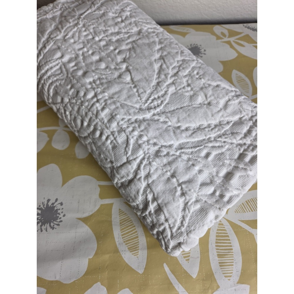 Potterybarn Belgain Flax Linen 1 euro Floral Stitch Quilted sham 26x26